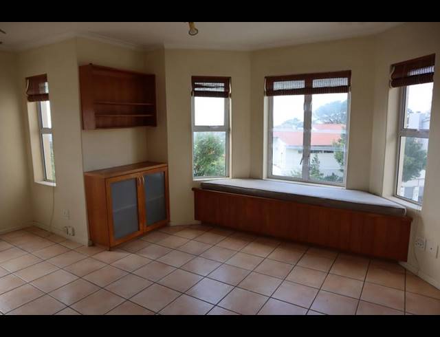 2 BEDROOM PROPERTY TO RENT IN VREDEHOEK
